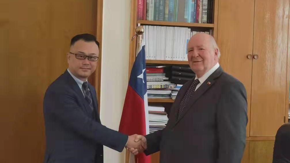 tyc86太阳集团锂业公司辅导拜会智利驻华大使