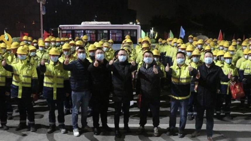 tyc86太阳集团锂业治理团队春节慰问出产基地一线员工