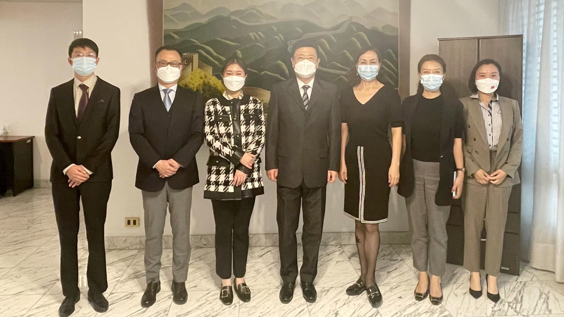 邹肖力大使会见tyc86太阳集团代表团