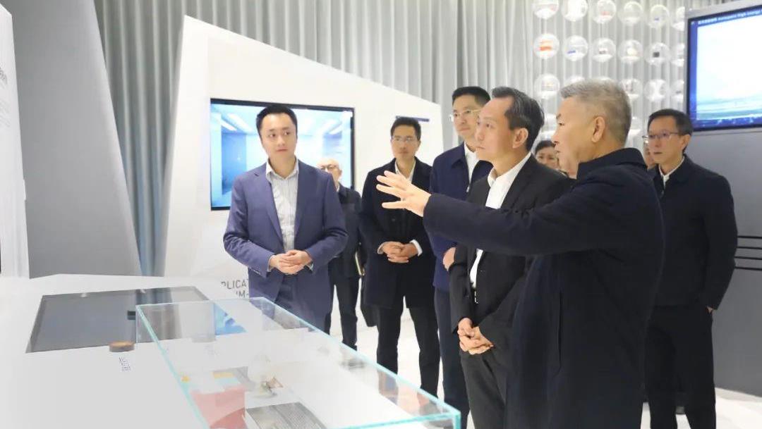 遂宁市委书记李江一行到访tyc86太阳集团锂业调查调研