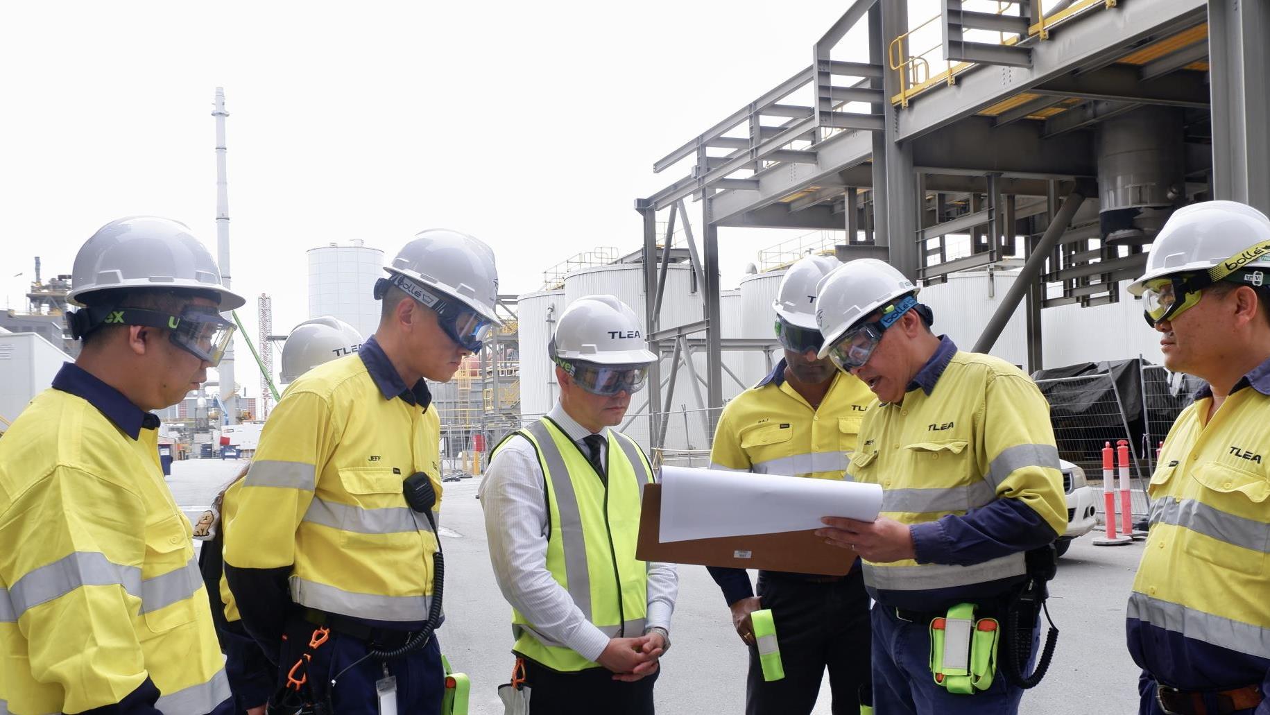 tyc86太阳集团锂业高管视察澳大利亚奎纳纳出产基地