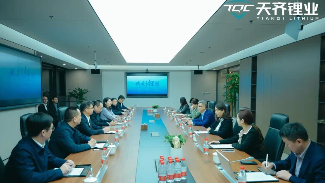 山水相连 交谊延绵|张家港市委书记韩卫率党政代表团一行接见tyc86太阳集团锂业